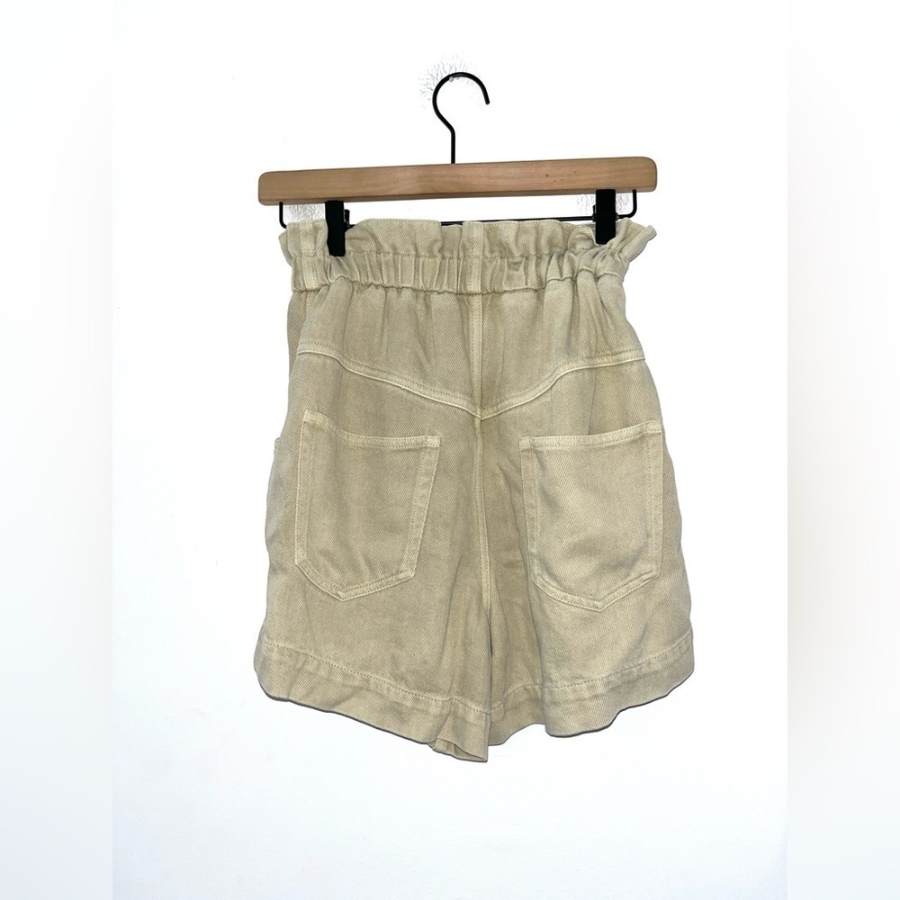 Isabel Marant High-Waist Pleated Cream Shorts - Picture 11 of 15